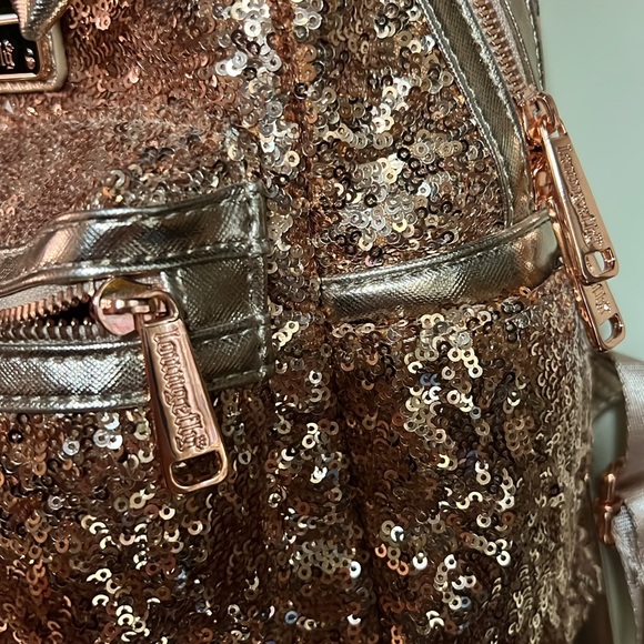 Disney Loungefly Rose gold sequin Minnie Mouse backpack - Picture 3 of 3